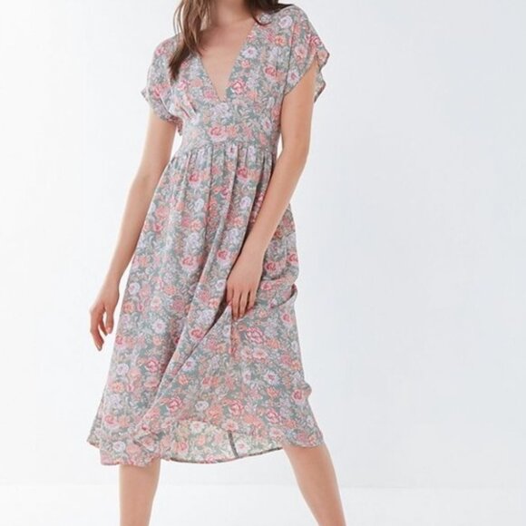 Urban Outfitters Renewal Remnants Floral Deep V Midi Dress - Picture 1 of 7